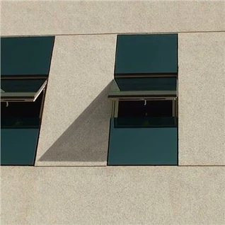 Стъклена завеса